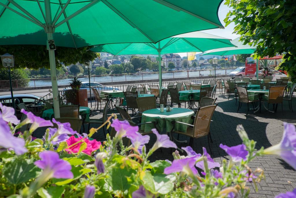 Panorama-Cafe Moselgarten Alf Exterior photo